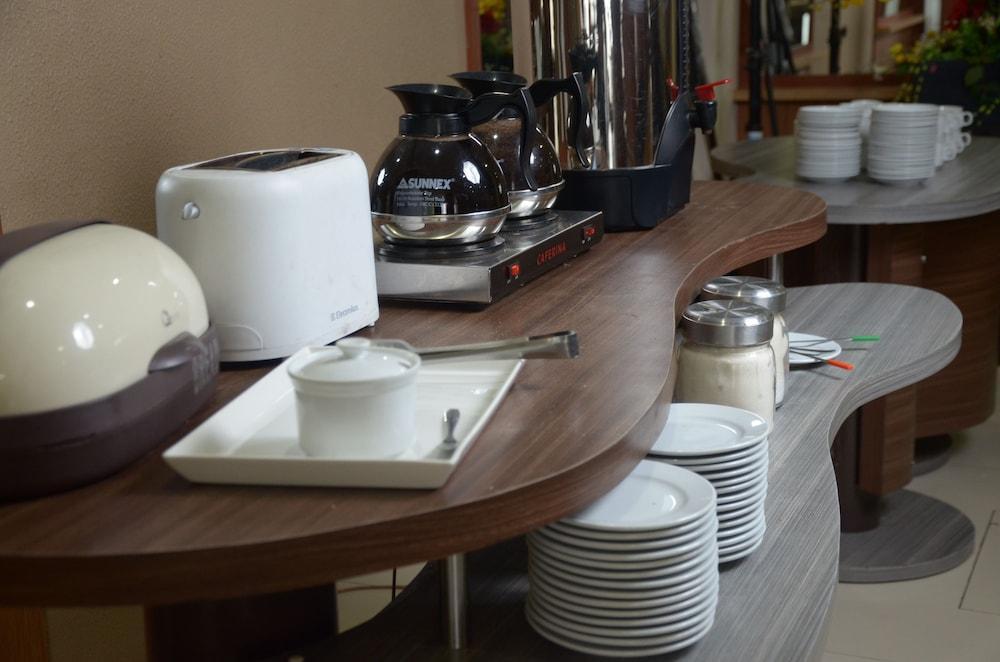 Hyper Inn Bandung Eksteriør bilde